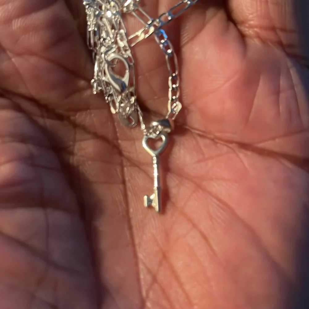 COPY - Sterling Silver 925 “Key to my Heart” Necklace Pendant - Picture 2 of 3